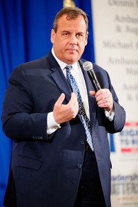 Guvernör Chris Christie (New Jersey) hoppas säkra partielitens stöd genom att vinna i New Hampshire. Foto av Michael Vadon.